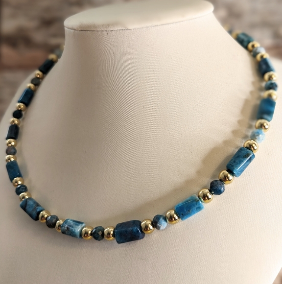 Genuine Blue Apatite Stones & Gold Beads In Round Choker Necklace - Picture 2 of 9